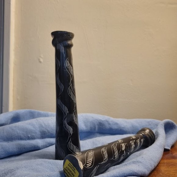 Set of 2 beautiful hand carved candlestick from Kenya, Africa Made in Soapstone. - Picture 3 of 5
